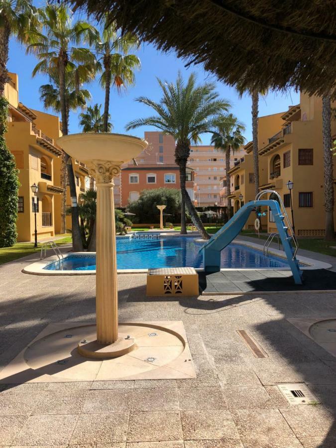 Modern Apartment Near The Beach La Mata  Esterno foto